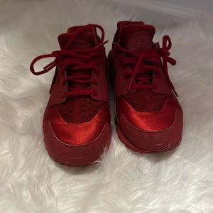 Nike Air Huarache Run Running Women Shoes Sneakers Sz 8.5. No original box